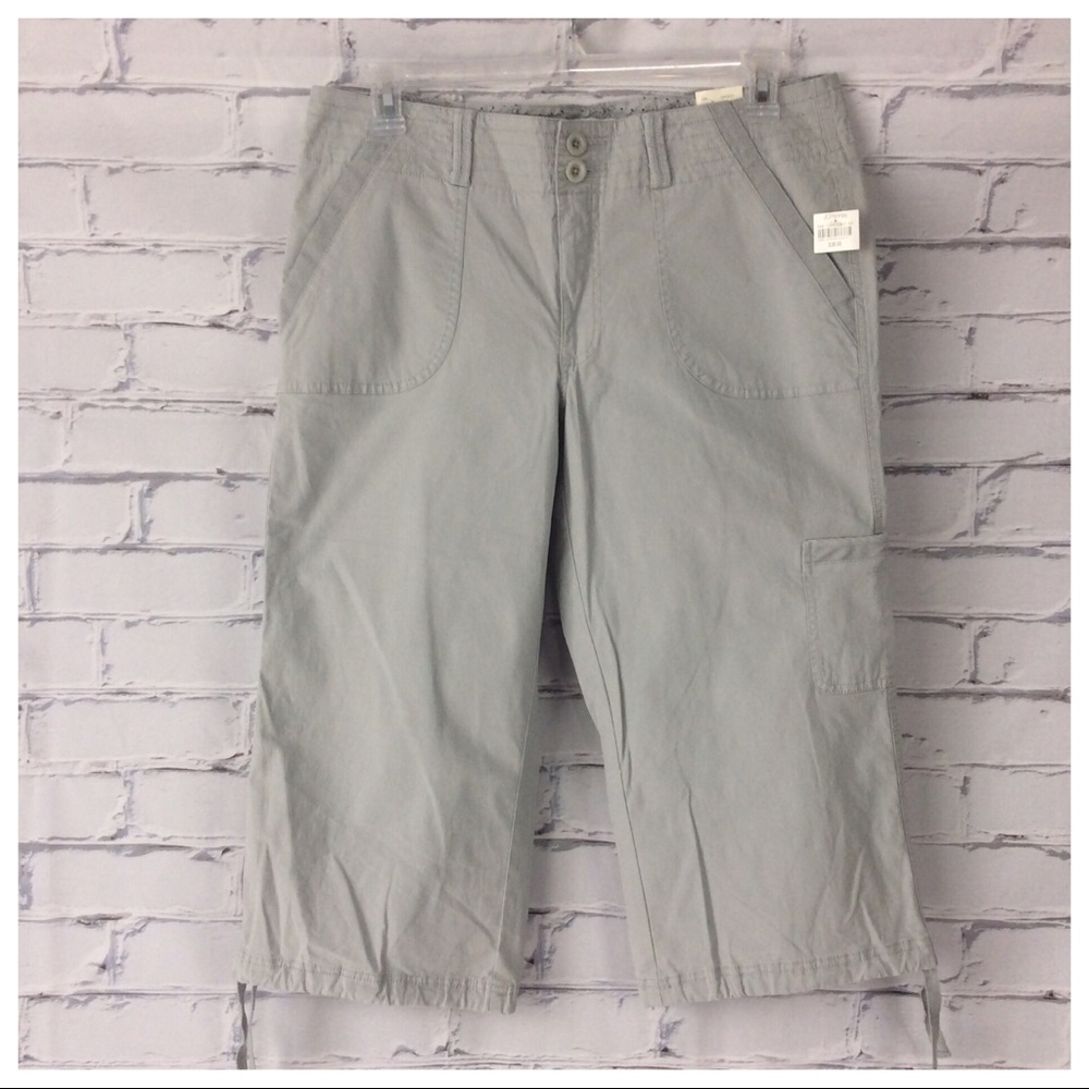 Dockers Cropped Cargo Pants, Size 14